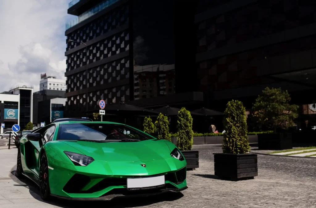 Vite Vitres Jacques, expert en réparation et remplacement de pare-brise à Montréal, offrant un service personnalisé depuis 1989.